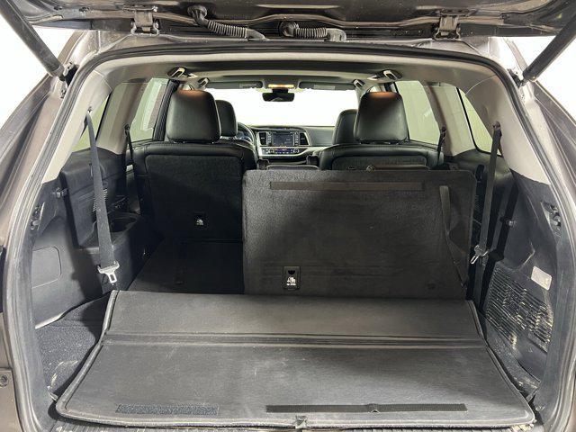 used 2018 Toyota Highlander car, priced at $27,900