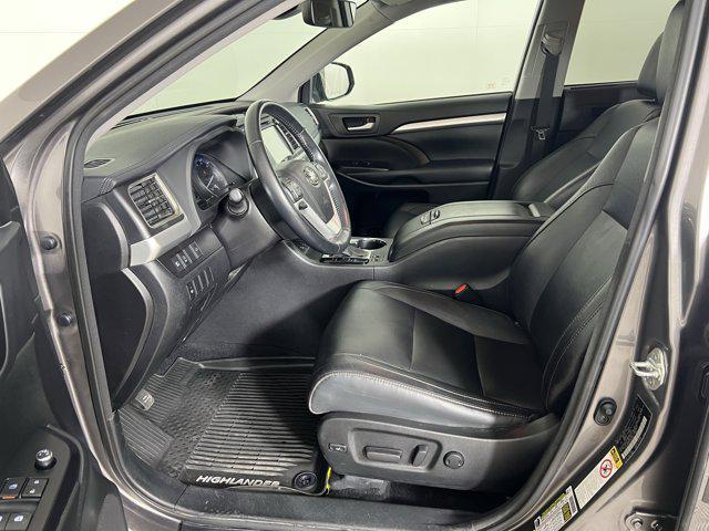 used 2018 Toyota Highlander car, priced at $27,900