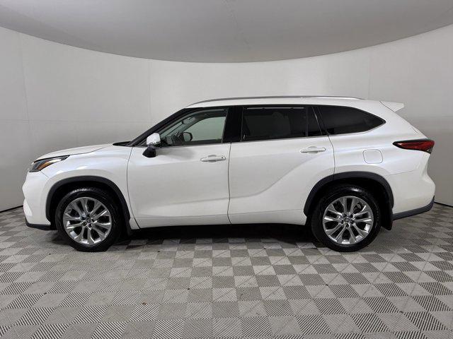 used 2021 Toyota Highlander car, priced at $40,000