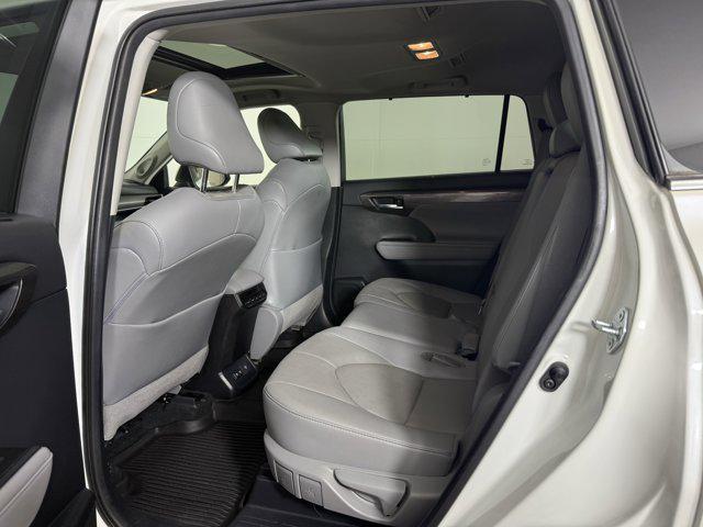 used 2021 Toyota Highlander car, priced at $40,000