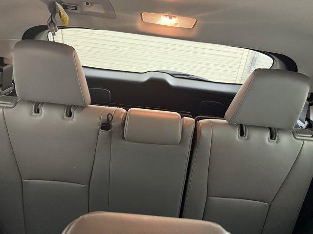 used 2021 Toyota Highlander car, priced at $40,000