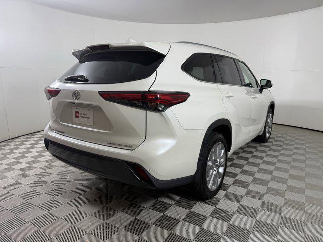 used 2021 Toyota Highlander car, priced at $40,000