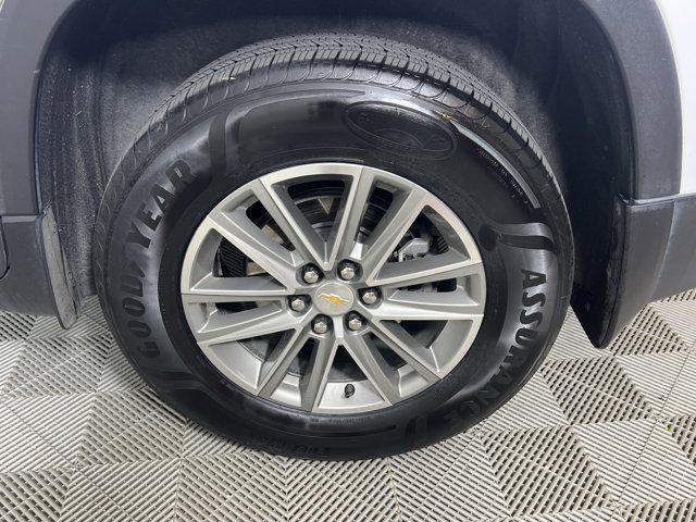 used 2023 Chevrolet Traverse car, priced at $30,500