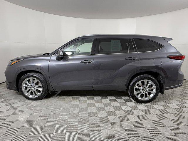 used 2022 Toyota Highlander car, priced at $44,500