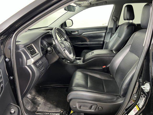 used 2019 Toyota Highlander car, priced at $34,000