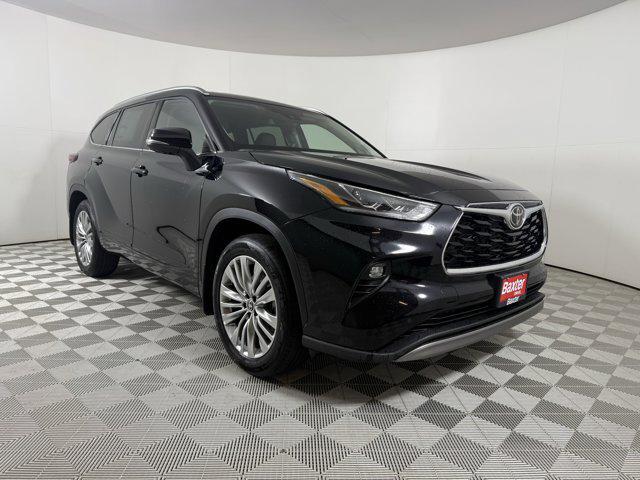 new 2025 Toyota Highlander car, priced at $55,857