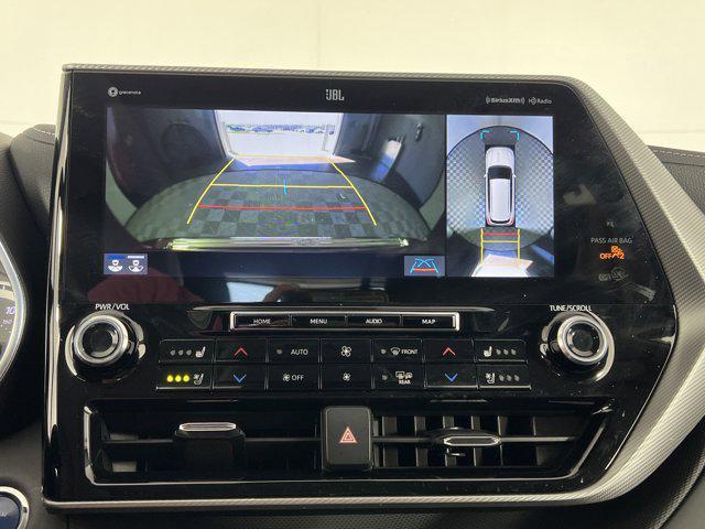 used 2022 Toyota Highlander Hybrid car, priced at $45,900
