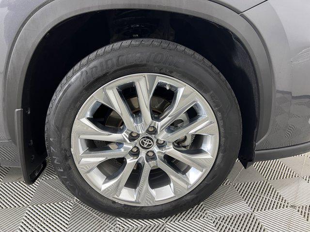 used 2023 Toyota Highlander car, priced at $44,000