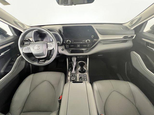 used 2023 Toyota Highlander car, priced at $44,000