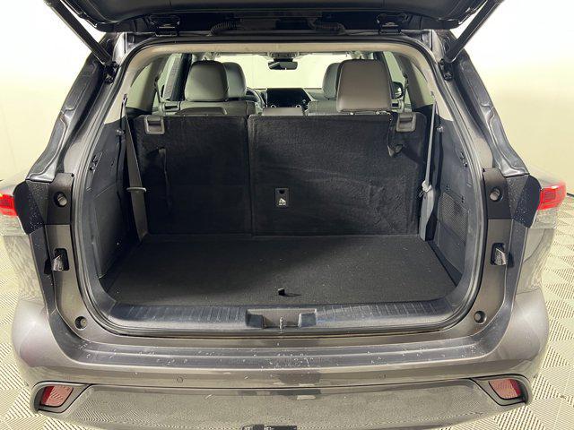 used 2023 Toyota Highlander car, priced at $44,000