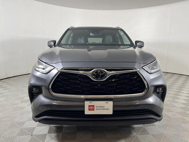 used 2023 Toyota Highlander car, priced at $44,000