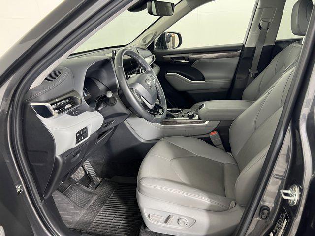 used 2023 Toyota Highlander car, priced at $44,000