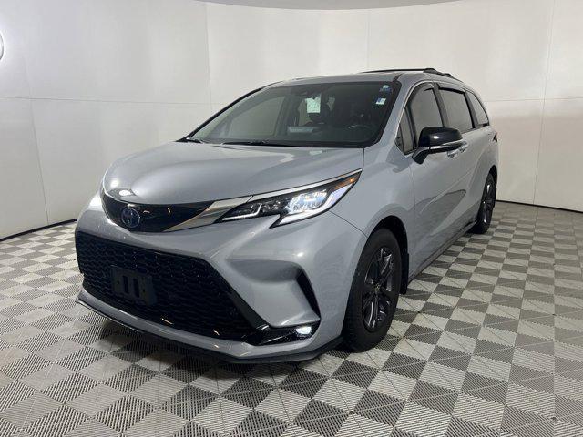 used 2024 Toyota Sienna car, priced at $55,500