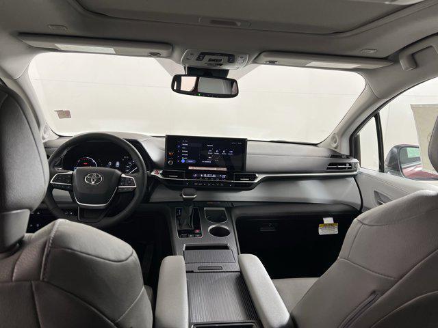 new 2025 Toyota Sienna car