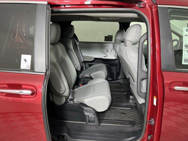 new 2025 Toyota Sienna car