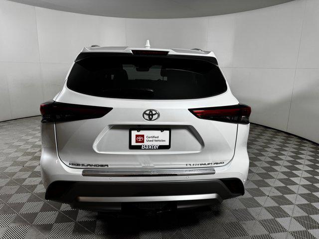used 2023 Toyota Highlander car, priced at $48,500