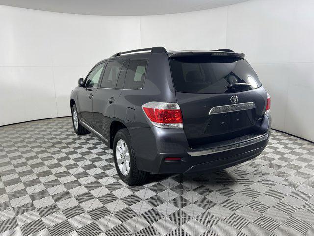 used 2013 Toyota Highlander car, priced at $15,500