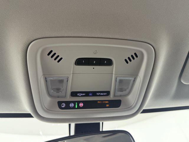 used 2020 Chevrolet Traverse car, priced at $19,900