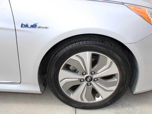 used 2013 Hyundai Sonata Hybrid car, priced at $9,495