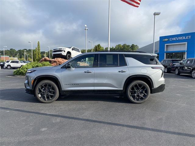 used 2024 Chevrolet Traverse car, priced at $59,900