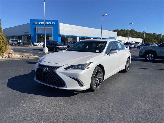 used 2023 Lexus ES 250 car, priced at $32,900