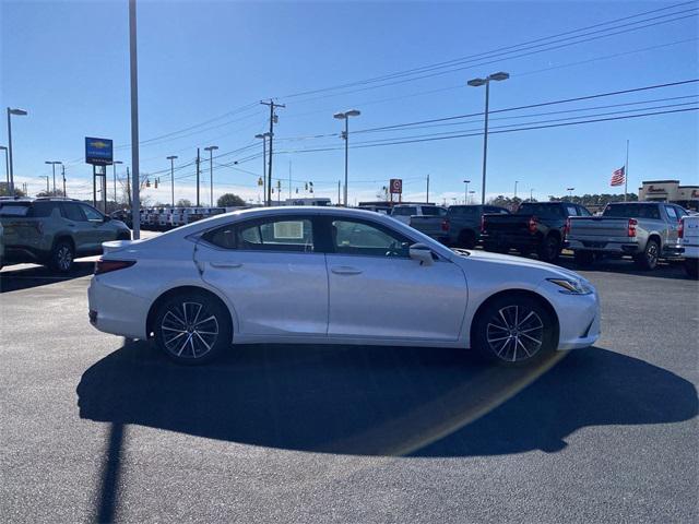 used 2023 Lexus ES 250 car, priced at $32,900