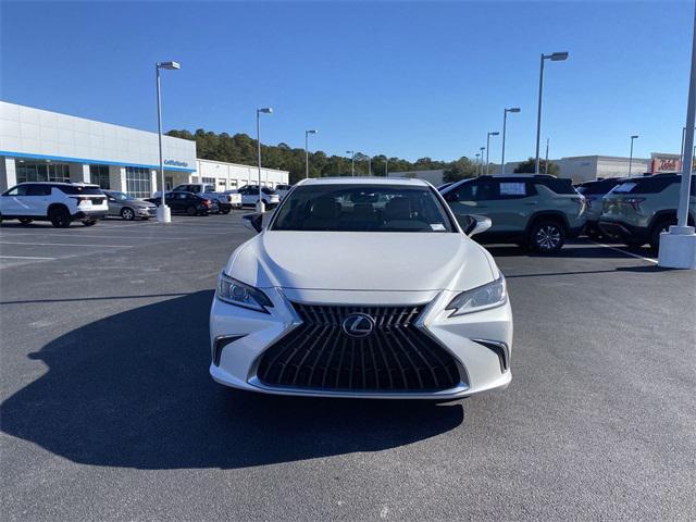 used 2023 Lexus ES 250 car, priced at $32,900