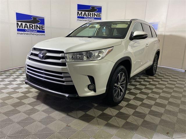 used 2019 Toyota Highlander car, priced at $23,400