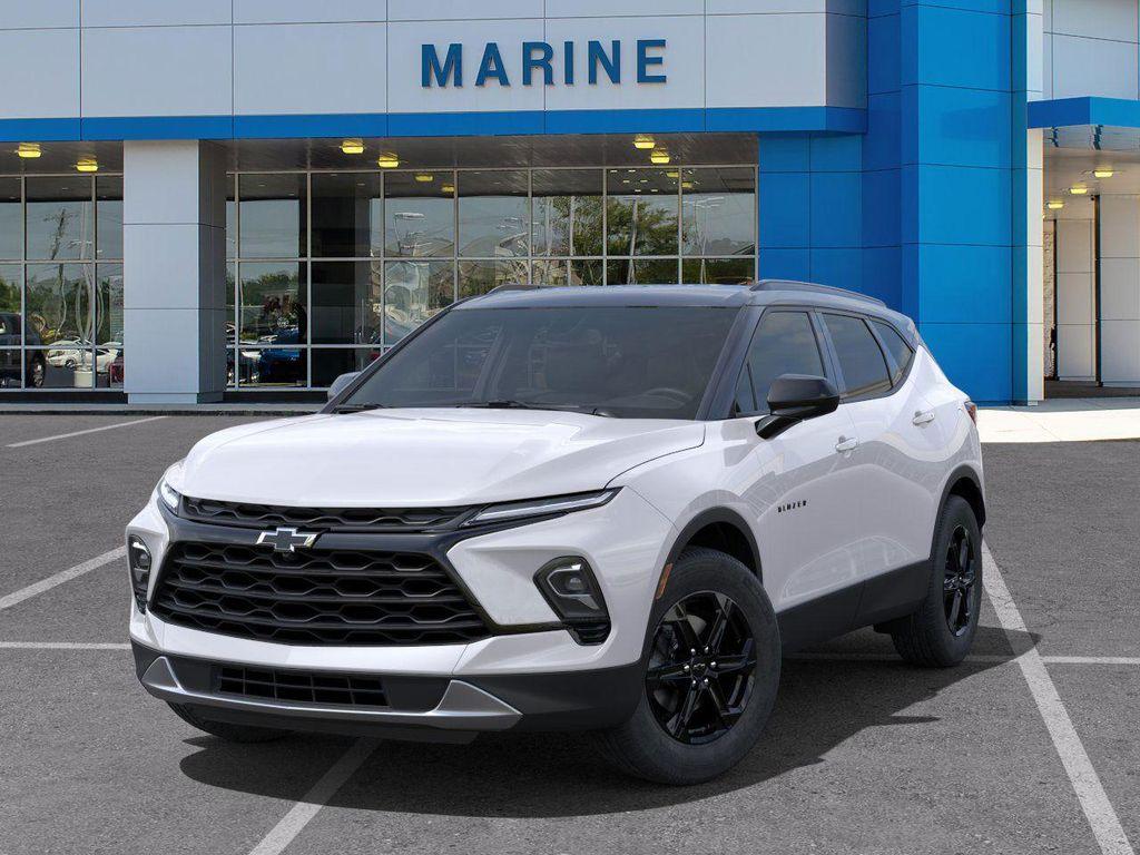 new 2025 Chevrolet Blazer car, priced at $32,975