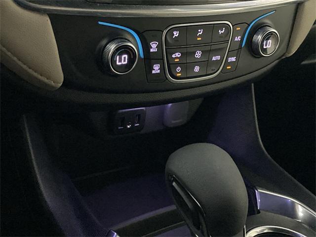 used 2023 Chevrolet Traverse car, priced at $29,800