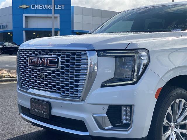 used 2023 GMC Yukon XL car, priced at $70,900