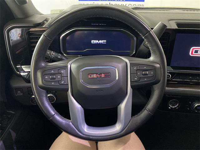 used 2022 GMC Sierra 1500 car, priced at $39,900