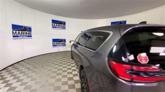 used 2023 Chrysler Pacifica car, priced at $25,900