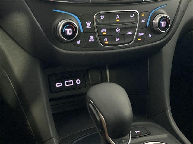 used 2022 Chevrolet Equinox car, priced at $22,400