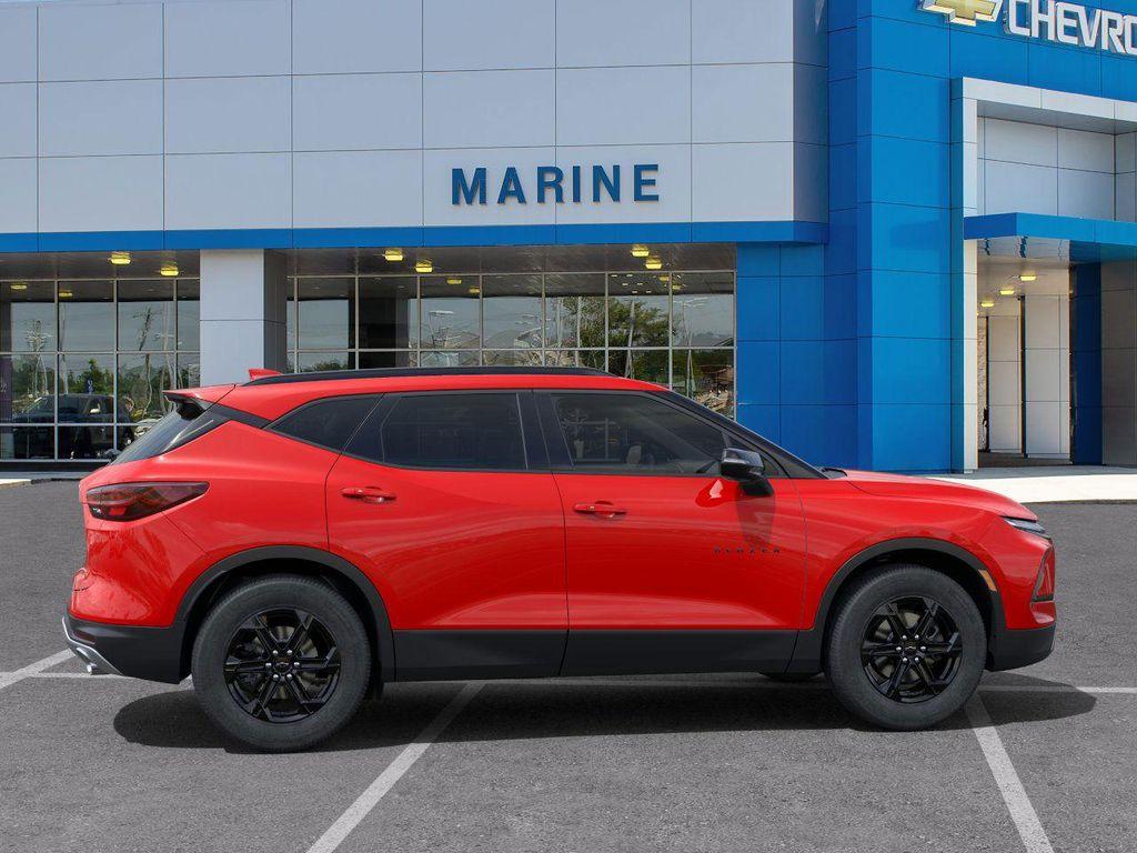 new 2025 Chevrolet Blazer car, priced at $39,020