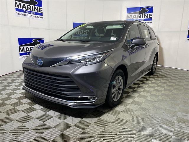 used 2023 Toyota Sienna car, priced at $42,900