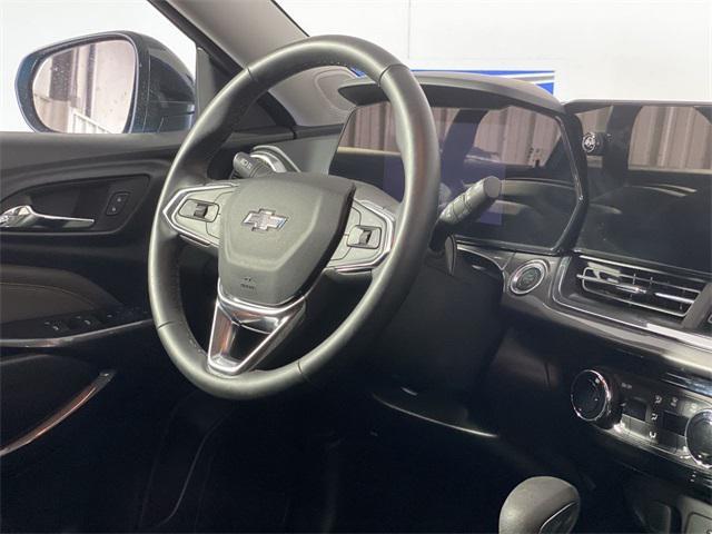 used 2025 Chevrolet Trax car, priced at $28,400