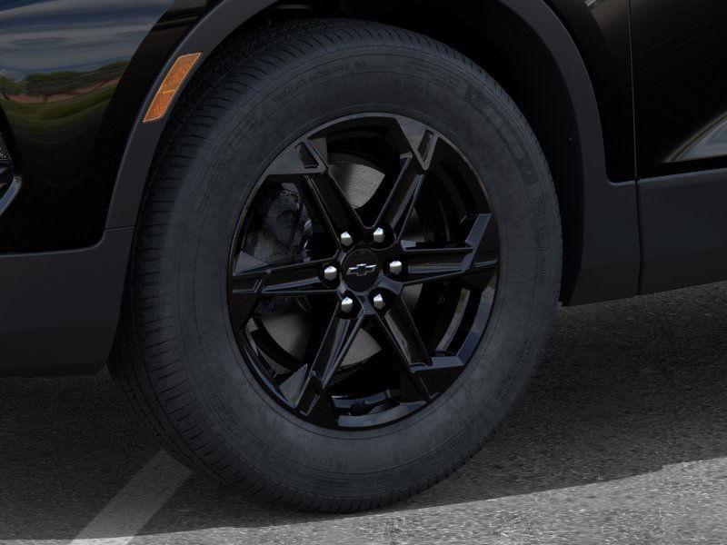 new 2025 Chevrolet Blazer car, priced at $30,805