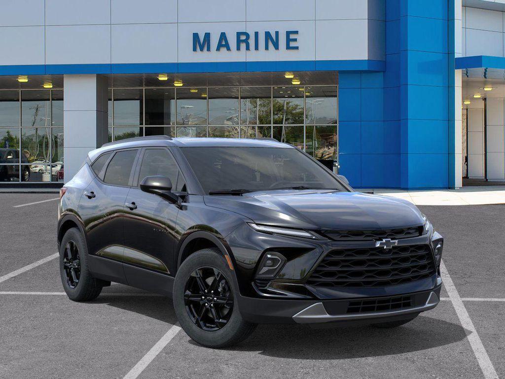new 2025 Chevrolet Blazer car, priced at $30,805