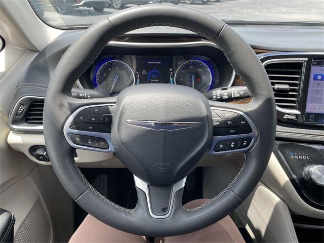used 2023 Chrysler Pacifica car, priced at $27,400