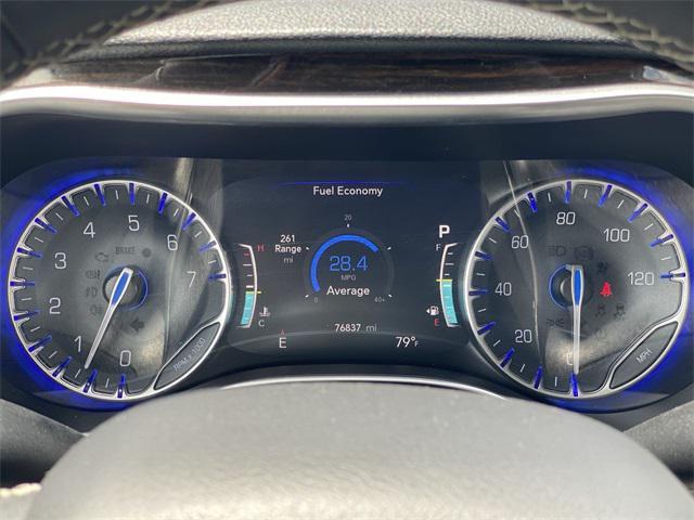 used 2023 Chrysler Pacifica car, priced at $27,400