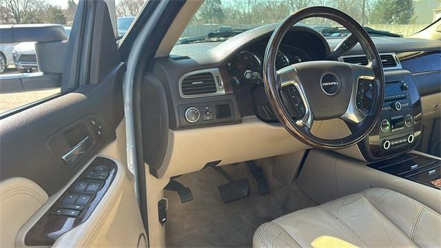 used 2007 GMC Yukon XL car, priced at $6,500