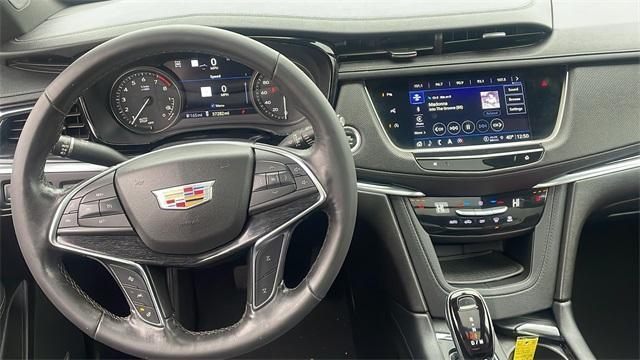 used 2022 Cadillac XT5 car, priced at $31,200