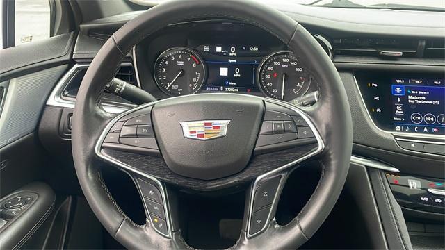 used 2022 Cadillac XT5 car, priced at $31,200