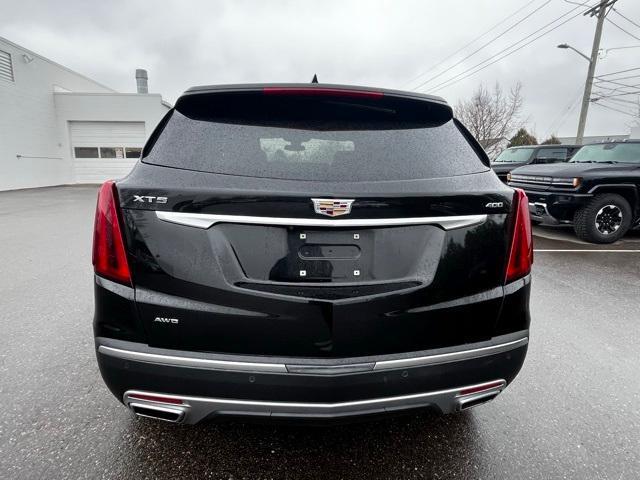 used 2022 Cadillac XT5 car, priced at $36,900