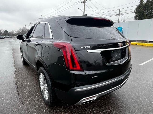 used 2022 Cadillac XT5 car, priced at $36,900