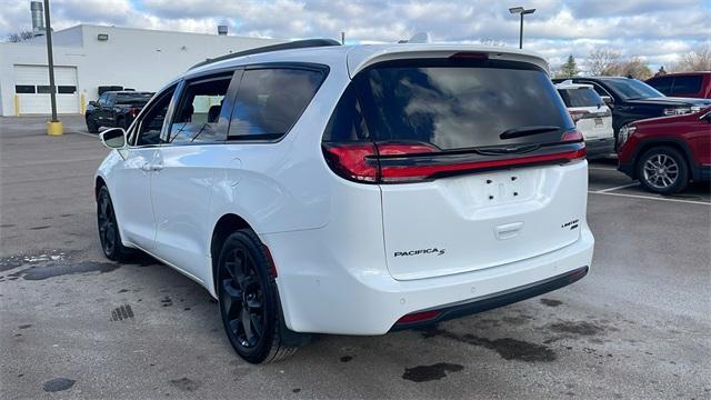 used 2021 Chrysler Pacifica car, priced at $33,300