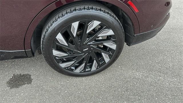 used 2024 Lincoln Nautilus car, priced at $60,500