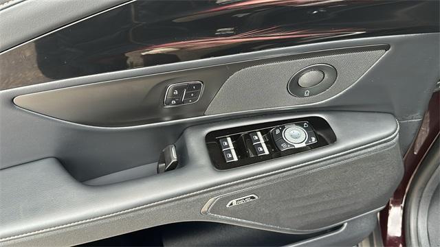 used 2024 Lincoln Nautilus car, priced at $60,500