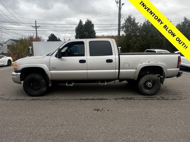 used 2005 GMC Sierra 2500 car, priced at $12,900